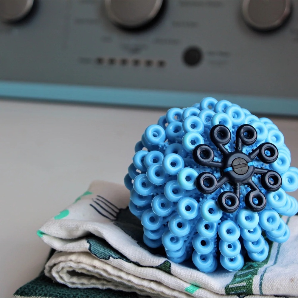 Cora laundry ball